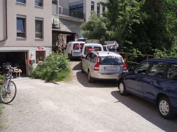 Maler Fleig AG - Maler Aargau - Maler Rheinfelden - Maler Hellikon - Lasuren - Gipserarbeiten - Fassaden - Garagentor - Gerüstbau - Beschriftungen - Schimmelsanierungen - Giessharz - Bodenbeschichtungen - Borkenkäferbekämpfung - Bitumenanstrich - Brandabschottungen - Farbkonzept durch Fotomontage - Maler und Gipser Verband - Maler Lehrbetrieb - Malerbetrieb Schweiz